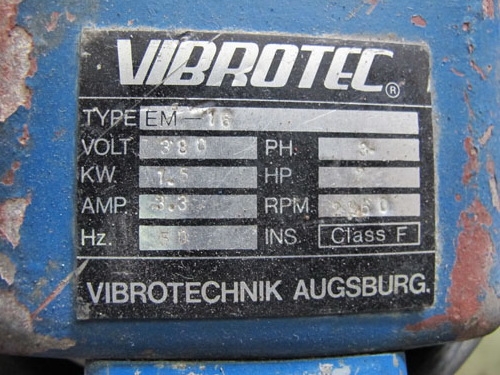 ขายมอเตอร์จี้ปูนยี่ห้อVibrotec 2แรงไฟ380โวลท์ไม่มีสายจี้ปูน