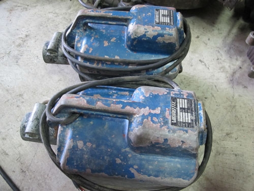 ขายมอเตอร์จี้ปูนยี่ห้อVibrotec 2แรงไฟ380โวลท์ไม่มีสายจี้ปูน