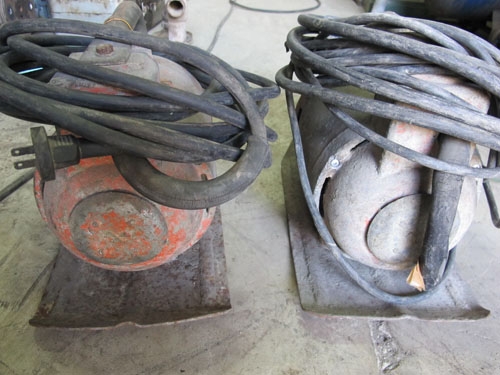 ขายมอเตอร์จี้ปูนใช้ไฟบ้าน220โวลท์ 2ตัวสวยๆสภาพดีมากครับ