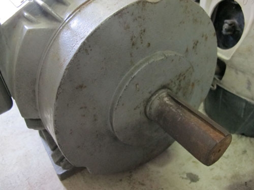 ขายมอเตอร์โตชิบ้า10แรงไฟ380โวลท์สวยๆ