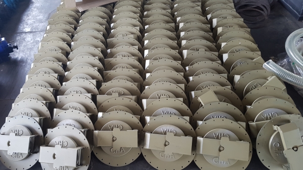 ขายฝาแมนโฮล สำหรับรถบรรทุกน้ำมัน แบบยึดน๊อต