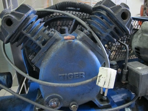 ขายปั๊มลมTiger 2สูบมอเตอร์ครึ่งแรงไฟบ้าน