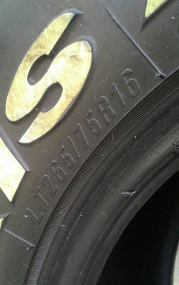 ขาย ยางM/T ขนาด265/75/16