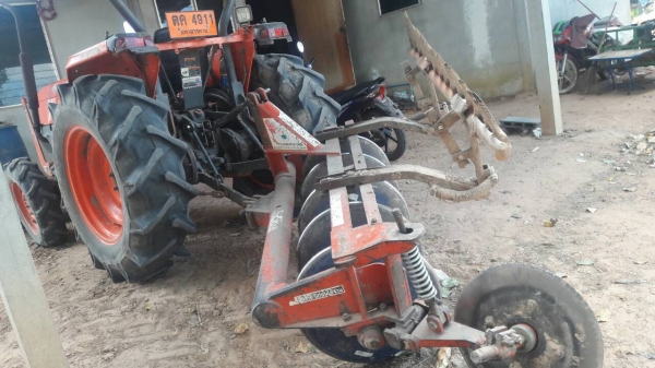 ขายตามสภาพ รถไถคูโบต้า 45แรง DI มีผาลดันหน้า หาง6 โลตารี่