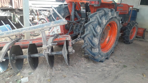 ขายตามสภาพ รถไถคูโบต้า 45แรง DI มีผาลดันหน้า หาง6 โลตารี่