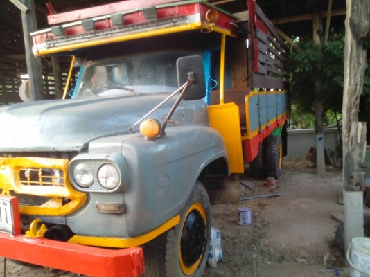 ขายรถ 6 ล้อหน้ายาวเครื่อง 6BB 145 แรง ยางดีทั้ง 6 เส้น ไม่มีทะเบียน