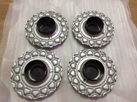 ขาย-ฝาล้อ BBS แท้ เป็นรุ่นฝาเตี้ย สภาพสวยเดิมๆ