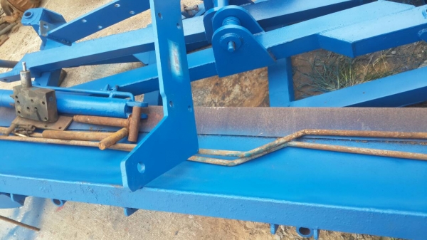 ชุดดันหน้ารถไถฟอร์ด