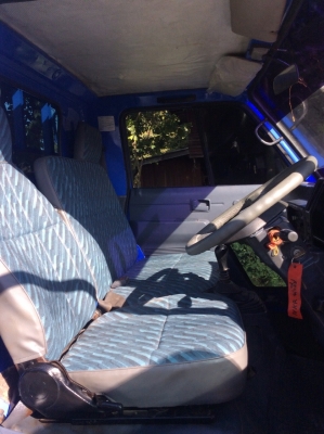 4ล้อISUZU NKR 88 แรง  รถสภาพดี พร้อมใช้ เครื่องดี ชัชชีสวย กระจกไฟฟ้า แอร์พร้อม ขาย 250,000 บาท ศุภากร 081-1903107 - 081-4252943