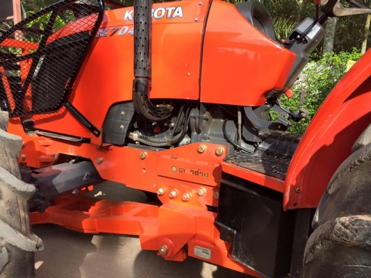 ขายรถไถ Kubota M7040 (4WD) พร้อมดันหน้า ผานพรวนช้าง รถสวย พร้อมใช้งานครับ