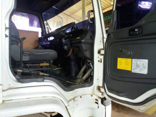 ขายดาวน์.....200แรง6ล้อดั้ม Isuzu FTR33FY2-3000606 ยาง900-20รถสวย...