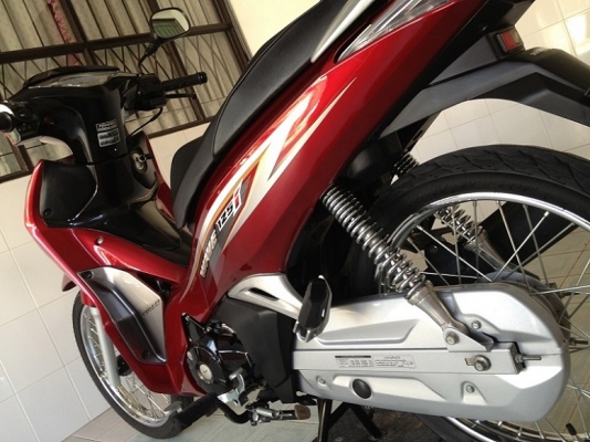 Wave125i โฉมล่าสุด ลายใหม่ วิ่ง5000 รถ7เดือน ปี58 (ของแถม 4 รายการ)