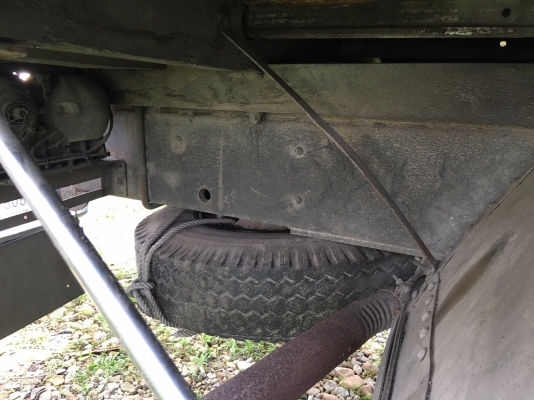 รถอีซูซุ 10 ล้อ หลังถนน FVM เปลื่ยนเครื่อง 195 แรงม้า. ปี 36.   สนใจติดต่อ  081 - 6079515