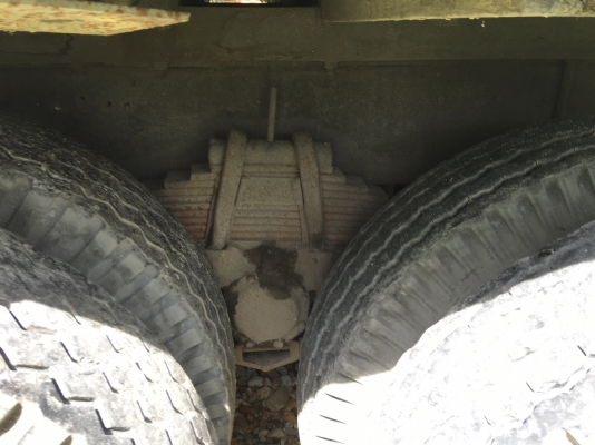 รถอีซูซุ 10 ล้อ หลังถนน FVM เปลื่ยนเครื่อง 195 แรงม้า. ปี 36.   สนใจติดต่อ  081 - 6079515