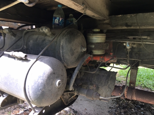 รถอีซูซุ 10 ล้อ หลังถนน FVM เปลื่ยนเครื่อง 195 แรงม้า. ปี 36.   สนใจติดต่อ  081 - 6079515