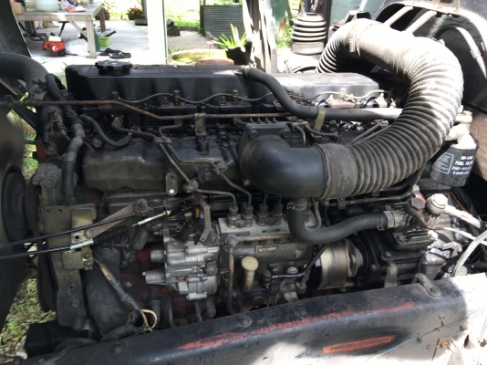 รถอีซูซุ 10 ล้อ หลังถนน FVM เปลื่ยนเครื่อง 195 แรงม้า. ปี 36.   สนใจติดต่อ  081 - 6079515