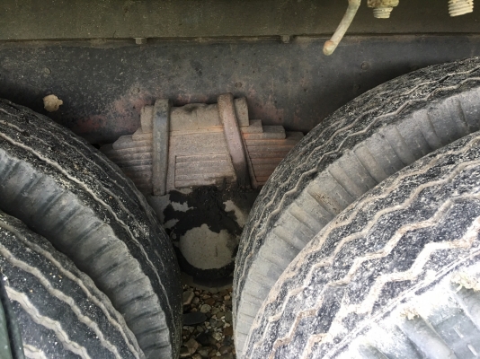 รถอีซูซุ 10 ล้อ หลังถนน FVM เปลื่ยนเครื่อง 195 แรงม้า. ปี 36.   สนใจติดต่อ  081 - 6079515