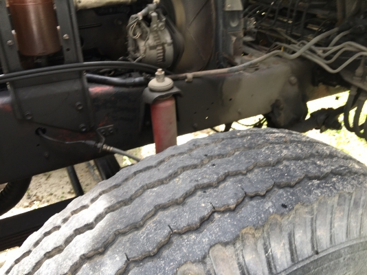 รถอีซูซุ 10 ล้อ หลังถนน FVM เปลื่ยนเครื่อง 195 แรงม้า. ปี 36.   สนใจติดต่อ  081 - 6079515