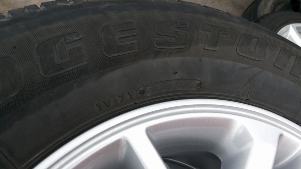 ล้อ preruner vigo fortuner bmc ขอบ17 ยางบริสโตน 265 65 17 ดอกตูมๆ