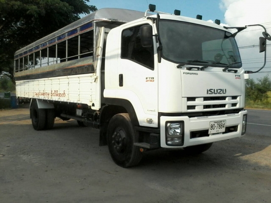 ขาย6ล้อFTR 240แรงม้ายูโร3จดปี55 ไมล์32900โลกระบะยาว7.60ม พร้อมหลังคา