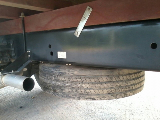 ขาย6ล้อFTR 240แรงม้ายูโร3จดปี55 ไมล์32900โลกระบะยาว7.60ม พร้อมหลังคา