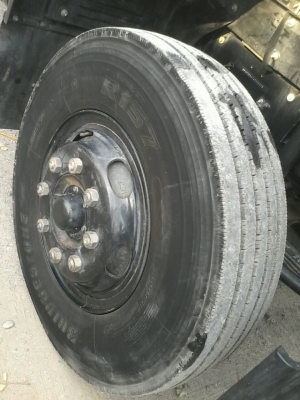 ขาย6ล้อFTR 240แรงม้ายูโร3จดปี55 ไมล์32900โลกระบะยาว7.60ม พร้อมหลังคา