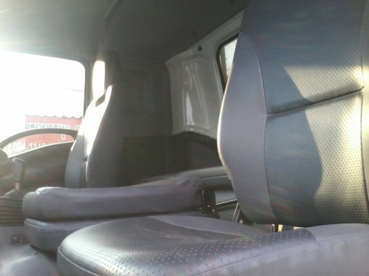 ขาย6ล้อFTR 240แรงม้ายูโร3จดปี55 ไมล์32900โลกระบะยาว7.60ม พร้อมหลังคา