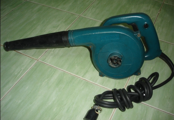 ขายเครื่องเป่าลม(Blower) makita รุ่น UB1100 (600w.) japan