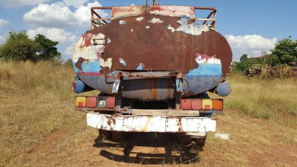 ขายรถน้ำมัน 10 ล้อ เพลาเดียว HINO KT925 เครื่อง HO7C 180 แรงม้า (ยังไม่ลงเล่มไม่มีใบคุมเครื่อง) เกียร์ HO คัสซีสวยตลอดเส้น ถัง 16,000 ลิตร 5 ห้อง โหลดล่าง ขายรถน้ำมัน 10 ล้อ เพลาเดียว HINO KT925 เครื่อง HO7C 180 แรงม้า (ยังไม่ลงเล่มไม่มีใบคุมเครื่อง) เกียร์ HO คัสซีสวยตลอดเส้น ถัง 16,000 ลิตร 5 ห้อง โหลดล่าง