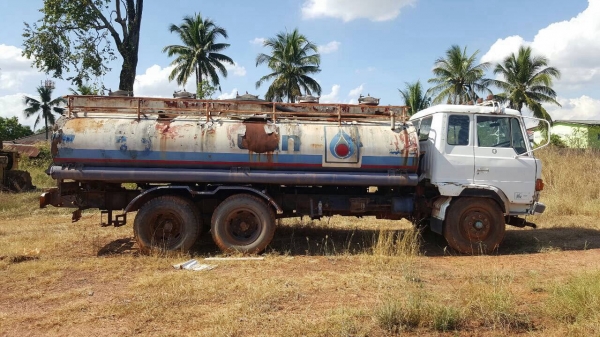 ขายรถน้ำมัน 10 ล้อ เพลาเดียว HINO KT925 เครื่อง HO7C 180 แรงม้า (ยังไม่ลงเล่มไม่มีใบคุมเครื่อง) เกียร์ HO คัสซีสวยตลอดเส้น ถัง 16,000 ลิตร 5 ห้อง โหลดล่าง ขายรถน้ำมัน 10 ล้อ เพลาเดียว HINO KT925 เครื่อง HO7C 180 แรงม้า (ยังไม่ลงเล่มไม่มีใบคุมเครื่อง) เกียร์ HO คัสซีสวยตลอดเส้น ถัง 16,000 ลิตร 5 ห้อง โหลดล่าง