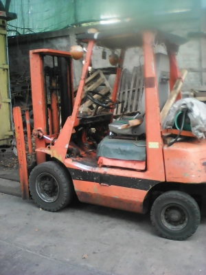 รถ forklift 2.5 ตัน เสา 3 เมตร