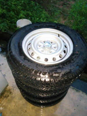 ล้อกะทะ16พร้อมยางบิดโตนป้ายแดงปี15สดๆ