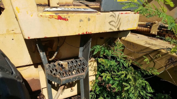 ขายรถบดสั่นสะเทือน 4X2 DYNAPAC CA25 เอกสารเล่มทะเบียน ยางมีให้ครบ เครื่องสตาร์ทติดใช้งานได้นะครับ