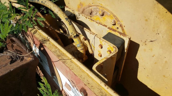 ขายรถบดสั่นสะเทือน 4X2 DYNAPAC CA25 เอกสารเล่มทะเบียน ยางมีให้ครบ เครื่องสตาร์ทติดใช้งานได้นะครับ