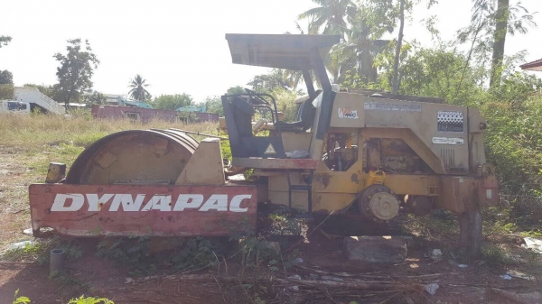 ขายรถบดสั่นสะเทือน 4X2 DYNAPAC CA25 เอกสารเล่มทะเบียน ยางมีให้ครบ เครื่องสตาร์ทติดใช้งานได้นะครับ