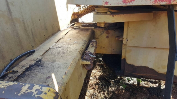 ขายรถบดสั่นสะเทือน 4X2 DYNAPAC CA25 เอกสารเล่มทะเบียน ยางมีให้ครบ เครื่องสตาร์ทติดใช้งานได้นะครับ