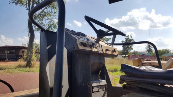 ขายรถบดสั่นสะเทือน 4X2 DYNAPAC CA25 เอกสารเล่มทะเบียน ยางมีให้ครบ เครื่องสตาร์ทติดใช้งานได้นะครับ