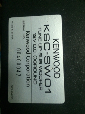 SUB BOXใต้เบาะ KENWOOD KSC-SW01 ตัวเล็กแต่แจ๋ว ดอก6.5นิ้ว เพาเวอร์ในตัว150W คราสD เสียงเบสแน่นมากๆๆ  มือ2 ญี่ปุ่น