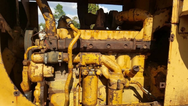 ขายรถบดล้อหนาม CAT 815 4X4 พร้อมใบมีดดัน เอกสารเล่มทะเบียนครบ รถพร้อมใช้ ราคาต่อรองได้ครับ