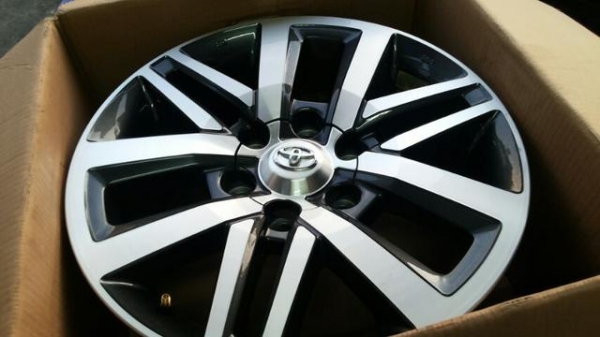 แม็กเปล่า All New Toyota Fortuner ขอบ18