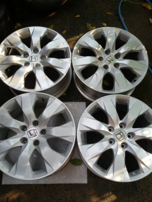 ล้อ honda ขอบ17 5รู114ชุดละ5800