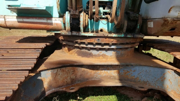 ขายแบคโฮ KOBELCO SK200 MARK V เอกสารเล่มทะเบียน รถใช้งานได้ ช่วงล่างดี ขาดจอและกล่อง ราคาต่อรองได้ครับ