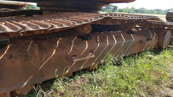 ขายแบคโฮ KOBELCO SK200 MARK V เอกสารเล่มทะเบียน รถใช้งานได้ ช่วงล่างดี ขาดจอและกล่อง ราคาต่อรองได้ครับ