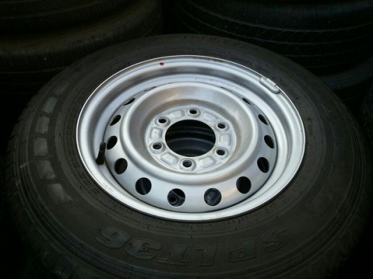 ล้อกะทะ isuzu d- max ยาง dunlop spLT36 ขนาด 215 70 15 ปี2015