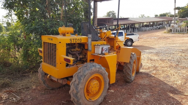 ขายรถตัก TCM STD10 เอวอ่อน สภาพสวยพร้อมใช้ เครื่องดี ปั้มแรง ราคาต่อรองได้ครับ