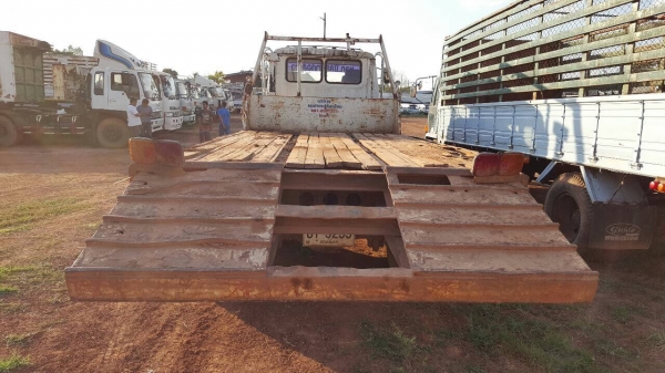 ขายเทนเลอร์บรรทุกแบคโฮ 10 ล้อ 2 เพลา HINO KT725 เครื่อง EK100 260 แรงม้า ช่วงล่าง ZM เบรคแห้ง คัสซีสวยตลอดเส้น เบรคลมดัน พวงมาลัยพาวเวอร์ ทะเบียนพร้อมโอนครับ