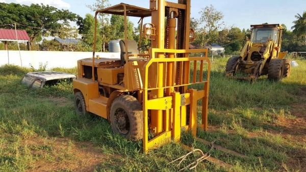 ขายรถฟอร์คลิฟต์ KOMATSU 3.5 ตัน รถใช้งานอยู่เป็นประจำ ราคาคุยกันได้ครับ