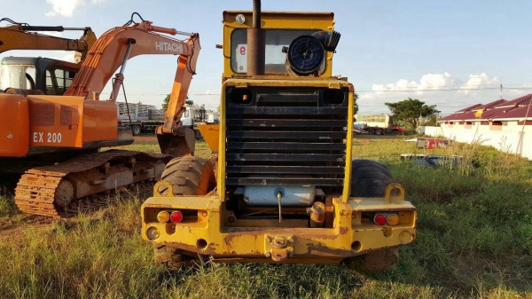 ขายตามสภาพ รถตัก VOLVO L70 เอวอ่อน บุ้งกี๋มีให้ครบ เครื่อง HINO EH700 สตาร์ทติด ปั้มและระบบไฮดรอริคต้องเช็คใหม่ ราคาคุยกันได้ครับ