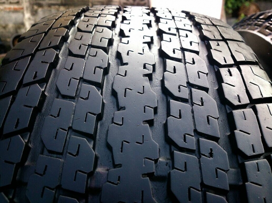 ขายยาง บริดสโตน 245/65R17 ยางาปดาห์ที่09 ปี14 ยางสวยสดไม่มีปะ จำนวน 1 ชุด 4200