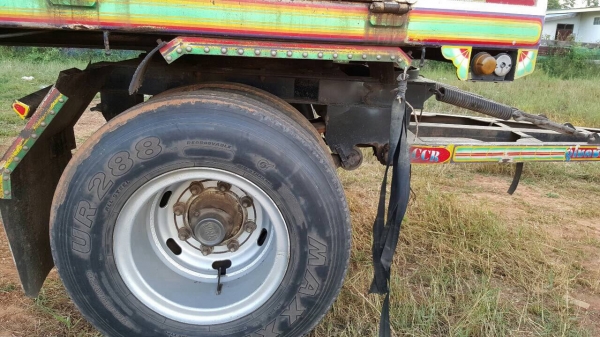 ขายรถพ่วง แม่-ลูกไม่ดั้ม HINO 320 ปี 50 กระบะสามมิตร คัสซีสวยตลอดเส้น เครื่องเดิม เกียร์เดิม ทะเบียนพร้อมโอน